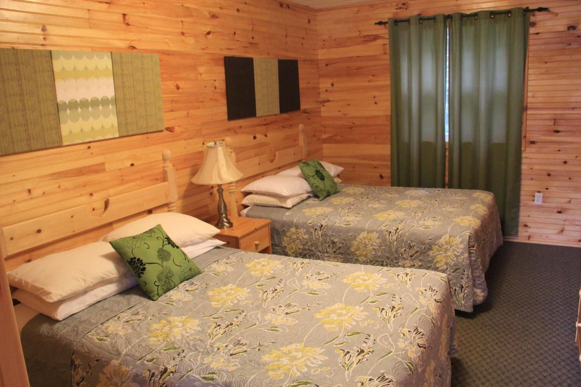 Hidden Acres Cottages คาเวนดิช ภายนอก รูปภาพ